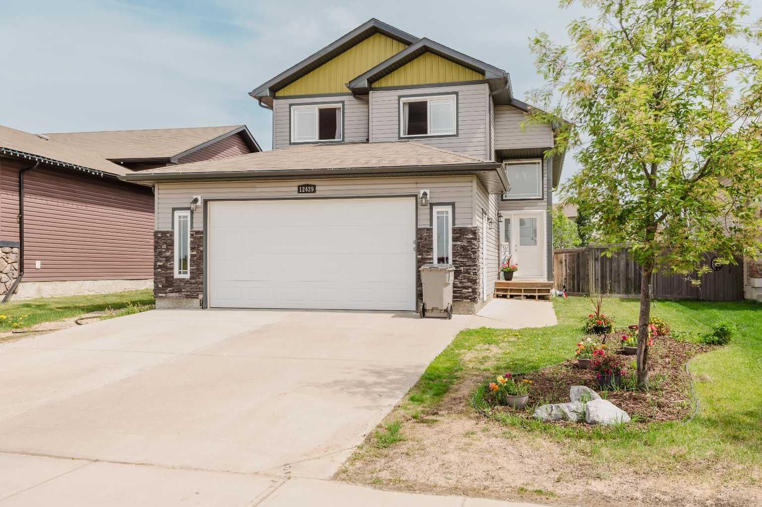 Photo de la propriété: A & B, 12429 103B Street A &Amp B AB T8V 2R1