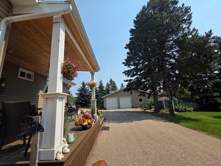 Property Photo: 3, 26575 Hwy 11 AB T4E 1A5