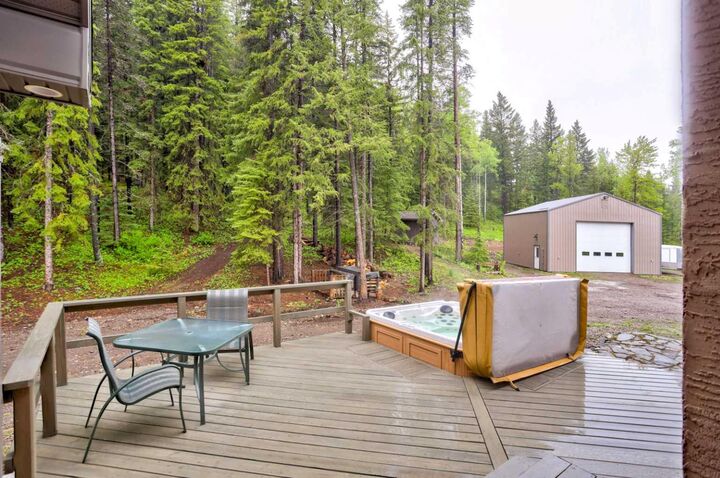 Property Photo:  1830 York Creek Close  AB T0K 0E0 