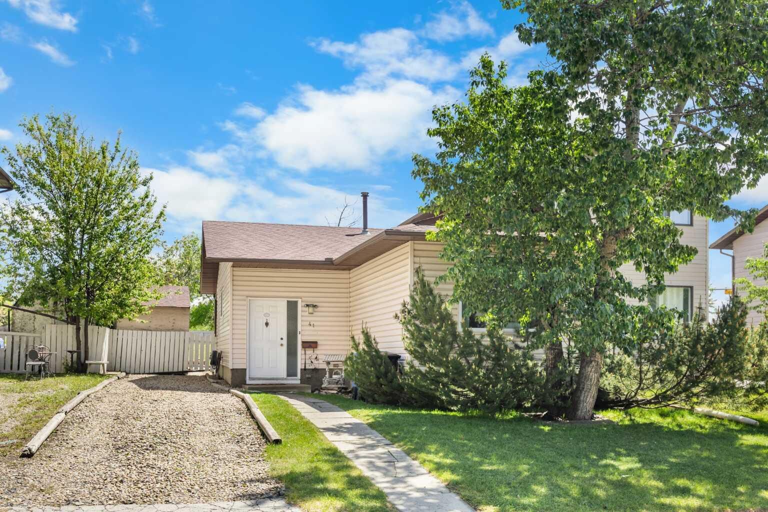 Property Photo: 41 Castleglen Road NE AB T3J 1P2