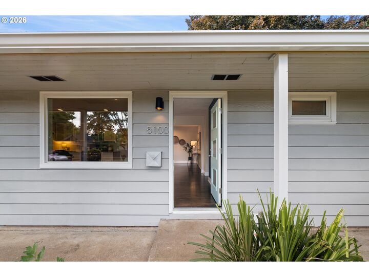 Property Photo: 5100 SE Long St OR 97206