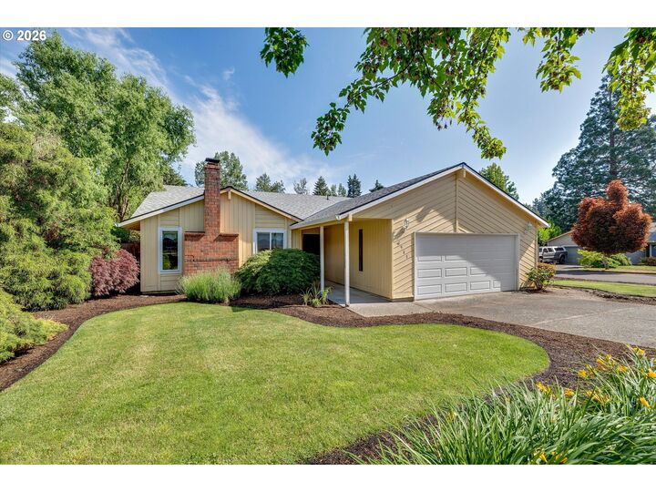 Property Photo:  8541 SW Mandan Dr  OR 97062 
