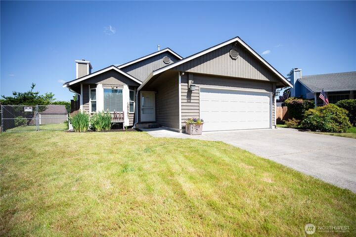 Property Photo:  1917  9th Avenue Ct SE  WA 98372 