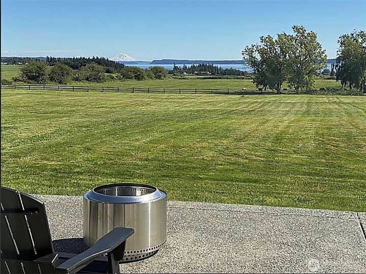 Property Photo:  824  Utsalady Road  WA 98282 