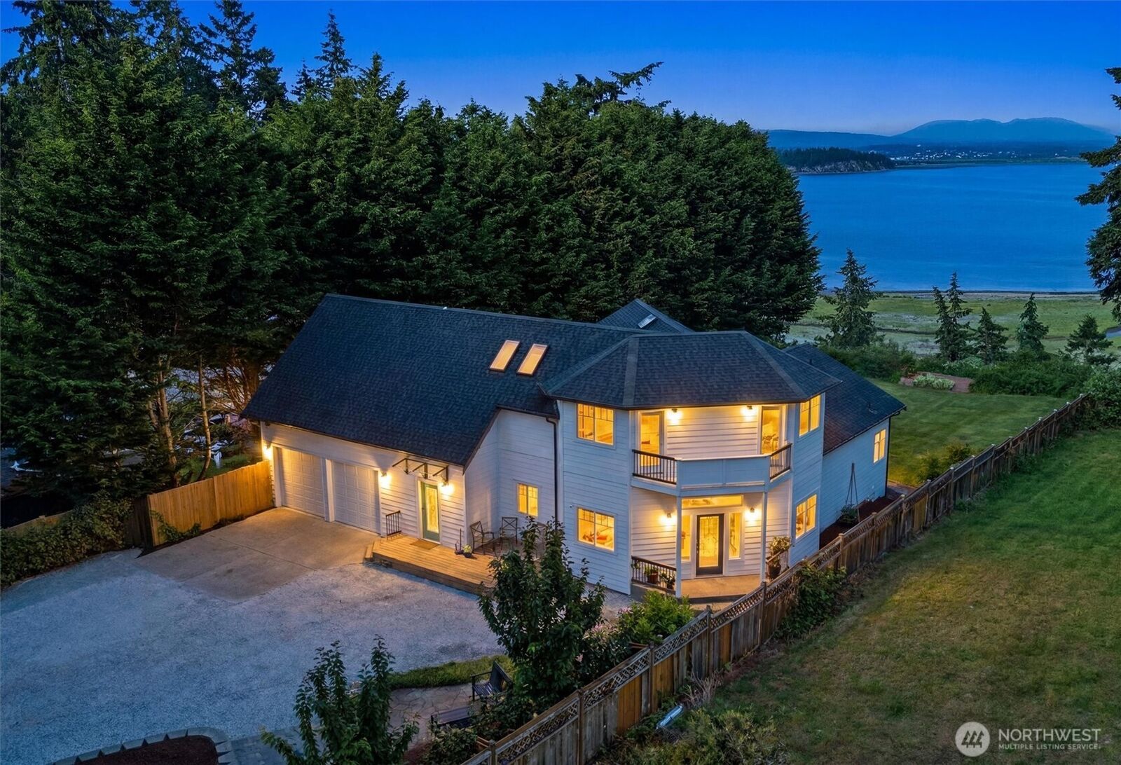 Property Photo: 108 N Livingston Bay Road WA 98282
