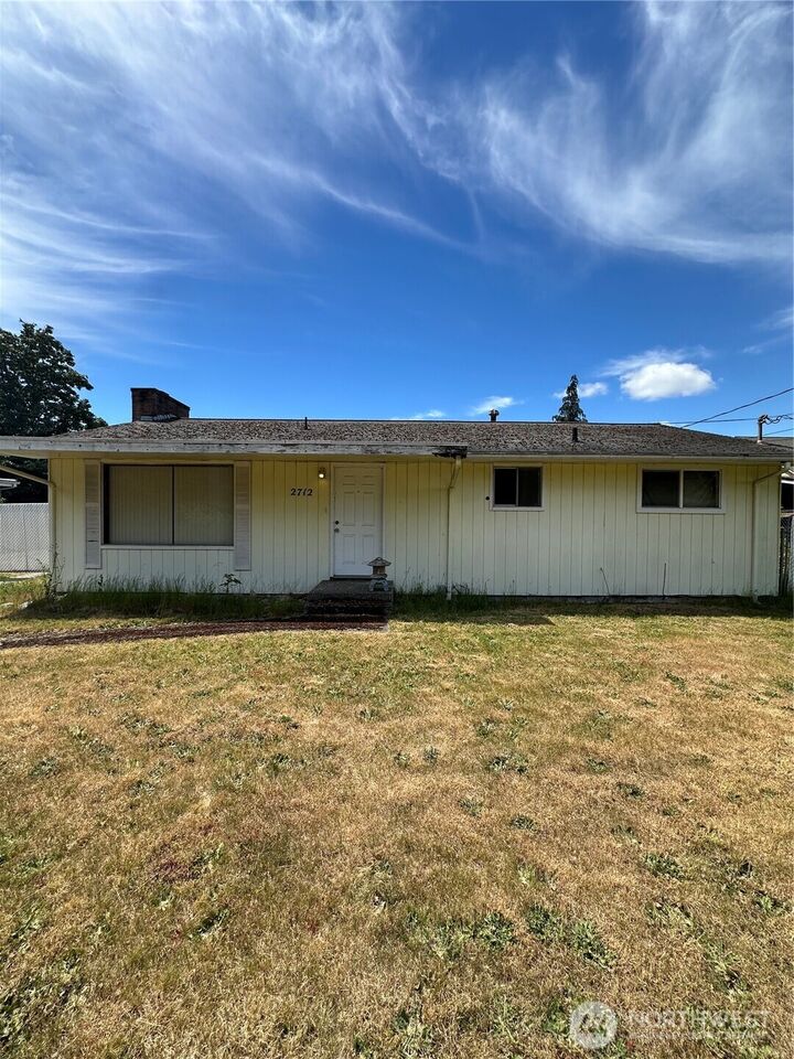 Property Photo: 2712 67th Avenue W WA 98466
