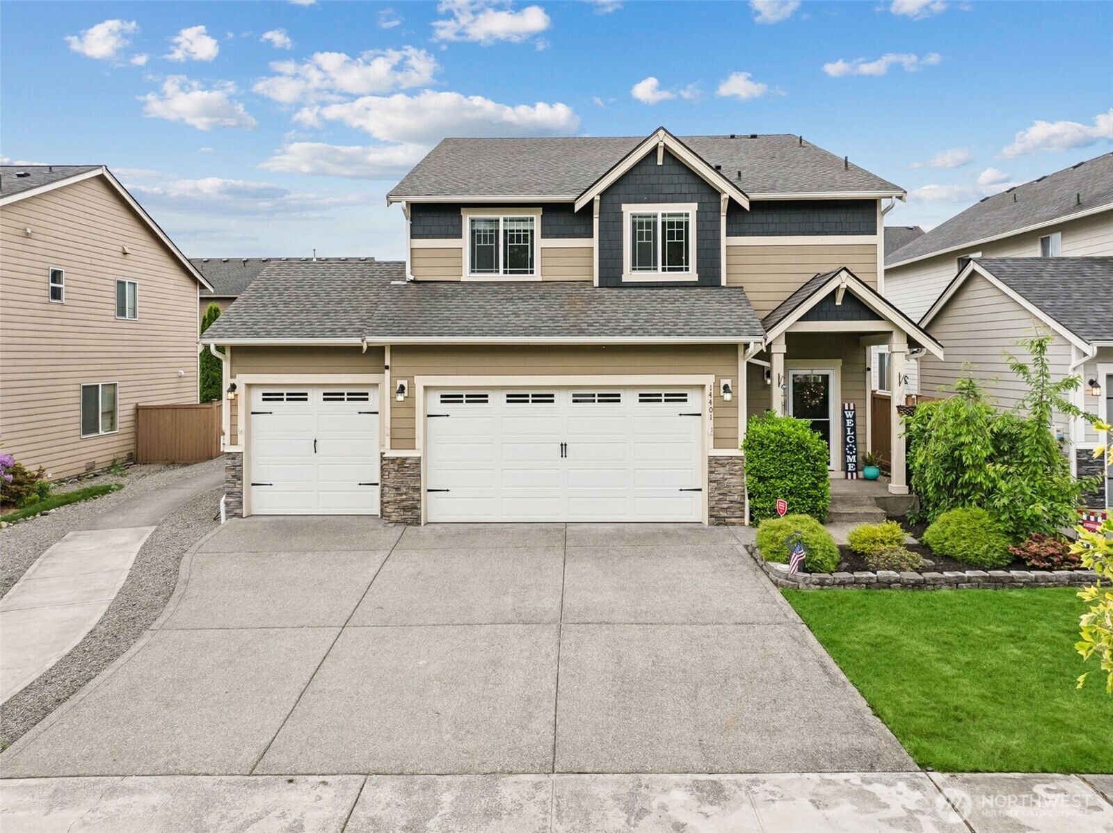 Property Photo: 14401 98th Way SE WA 98597
