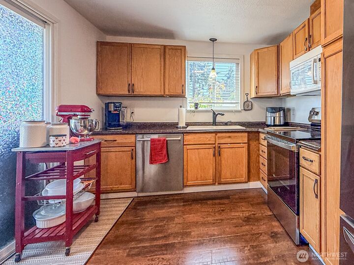 Property Photo: 17015 17th Avenue Ct E WA 98387