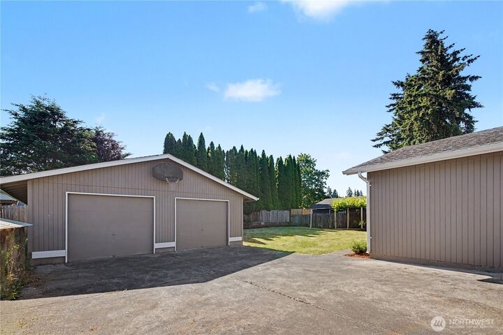 Property Photo: 3312 O Street SE WA 98002