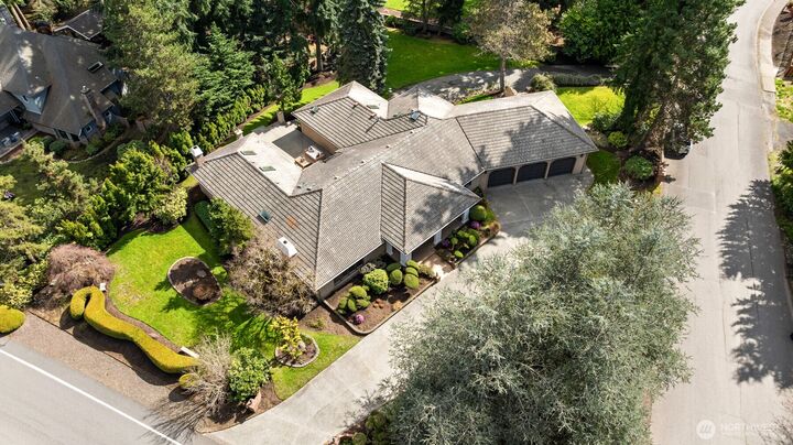 Property Photo:  13214  180th Avenue NE  WA 98052 