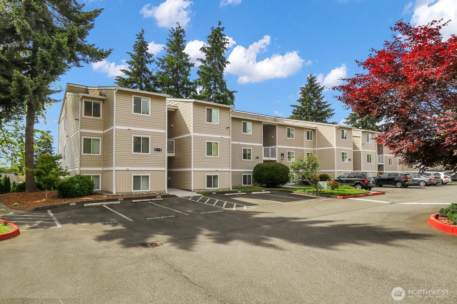Property Photo:  12415 NE 130th Court H310  WA 98034 