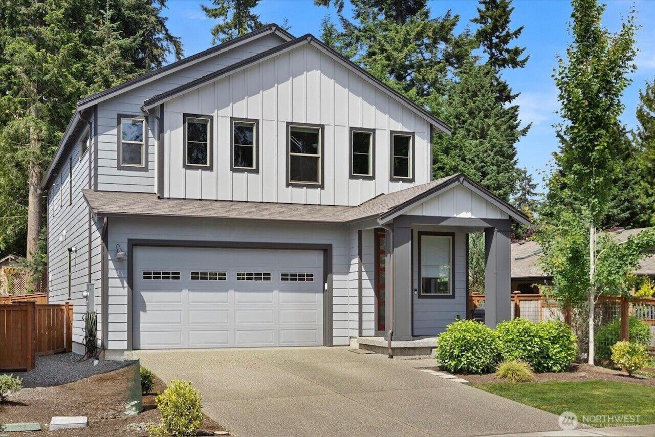 Property Photo:  9  150th Place SE  WA 98087 
