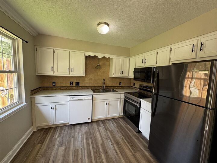 Property Photo:  1580 Pleasant Valley Court Unit A  KY 42104 