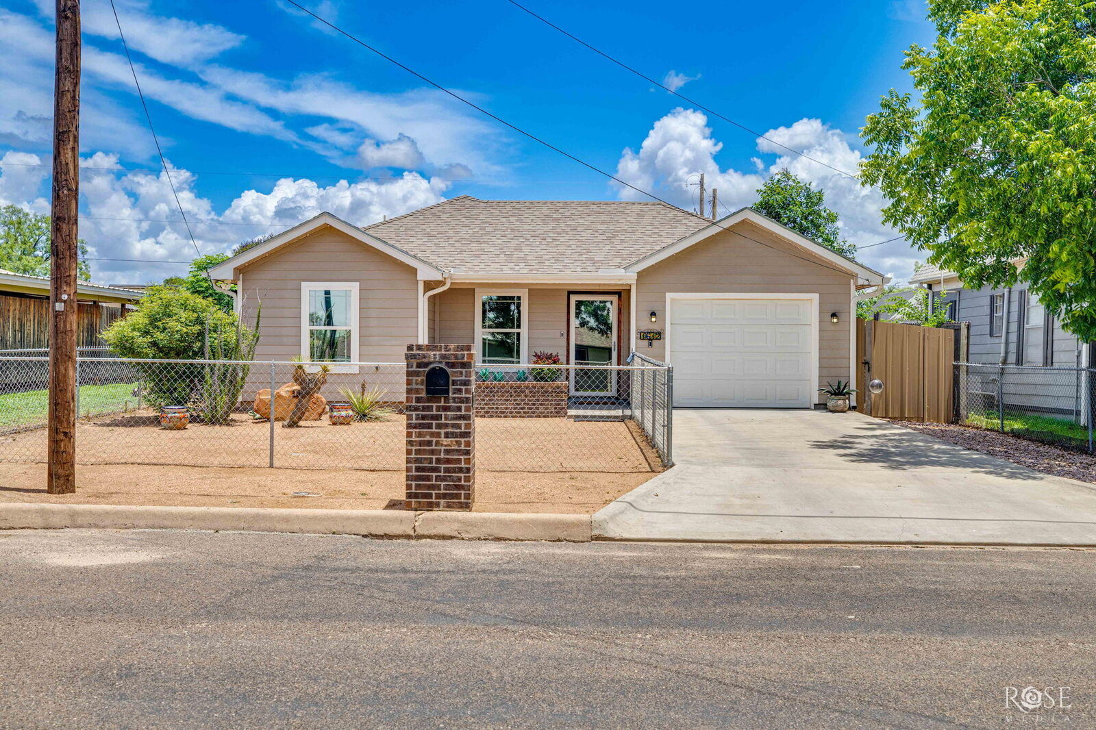 Property Photo:  1612 N Magdalen Street  TX 76903 