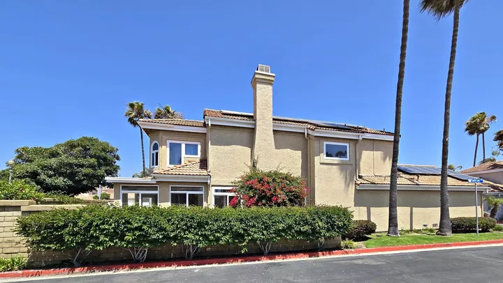 Property Photo: 4 S Cays CA 92118