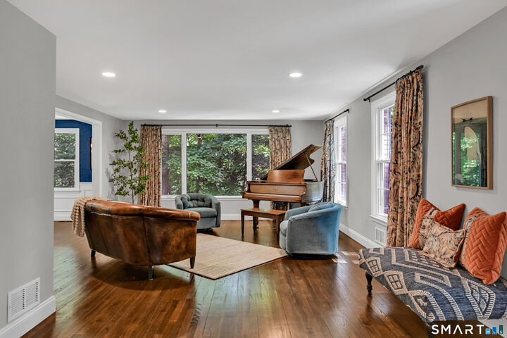 Property Photo: 23 Peaslee Hill CT 06117