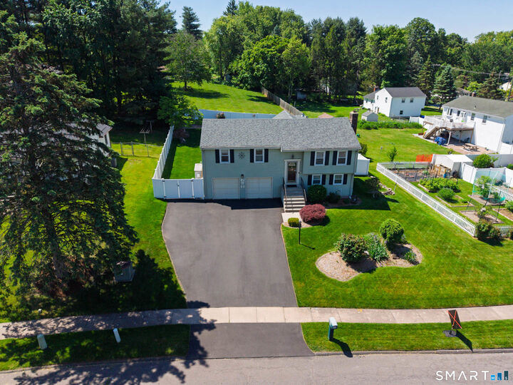 Property Photo:  18 Long Hill Drive  CT 06033 
