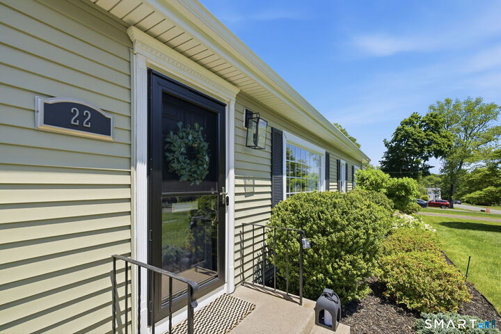 Property Photo:  22 Rockledge Drive  CT 06107 