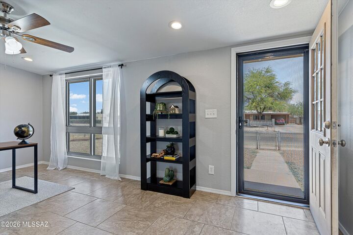 Property Photo: 249 W Bilby Road AZ 85706