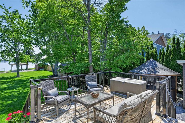 Property Photo: 210 Lakeshore Drive ON K0M 1A0