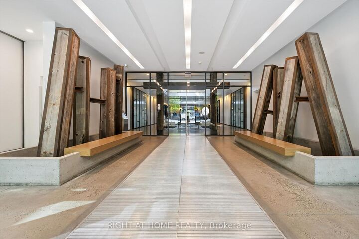 Property Photo: 1030 King Street W 418 ON M6K 3N3