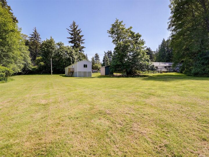 Property Photo:  6620 Helgesen Rd  BC V9Z 0V7 