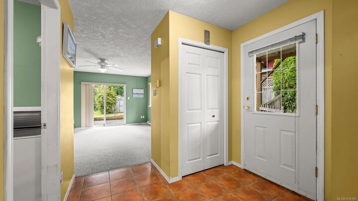 Property Photo:  3351 Crescent St  BC V0R 1S0 