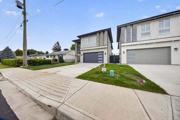 46070 Southlands Crescent — photo 1
