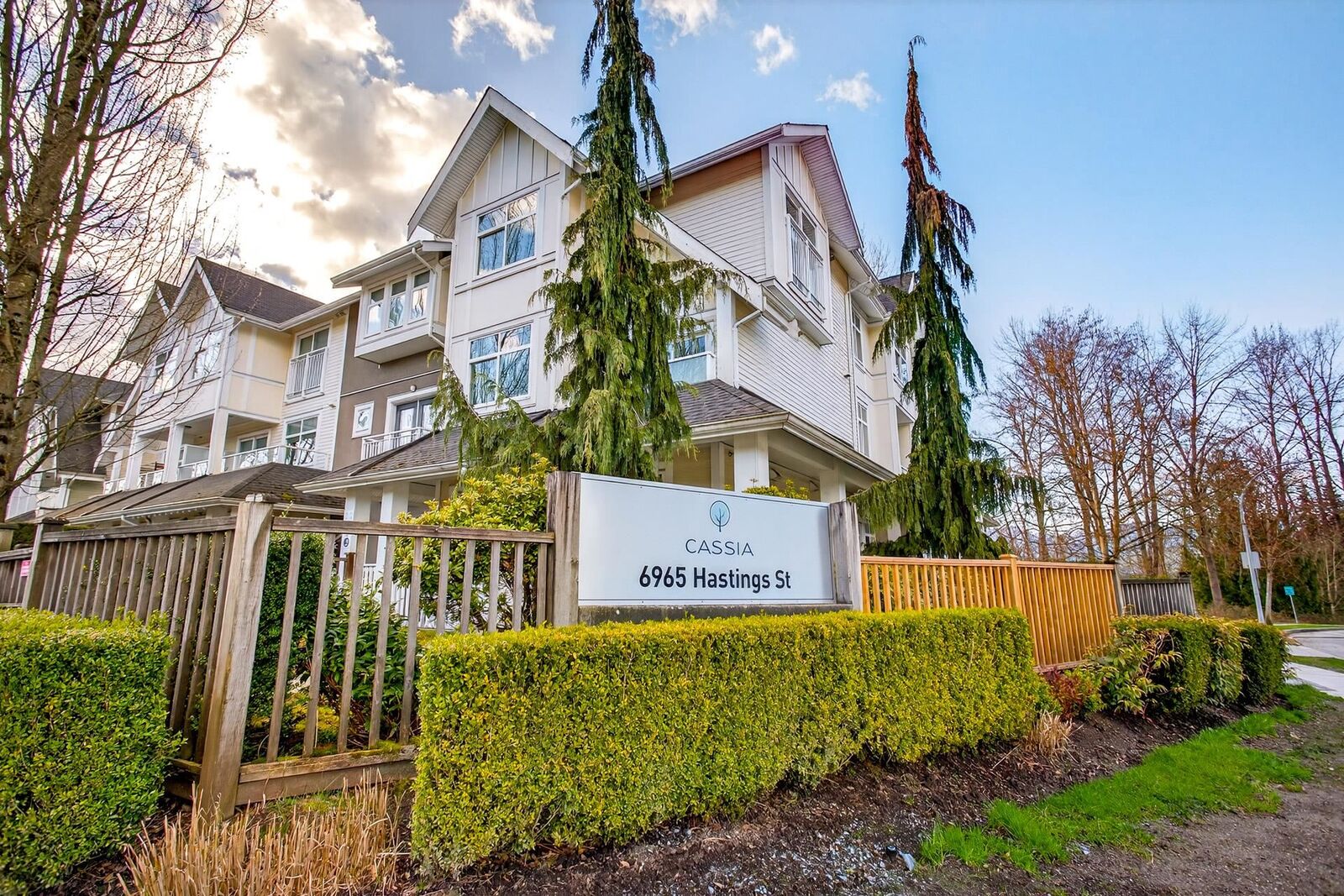 Property Photo: 6965 Hastings Street 8 BC V5B 1S9
