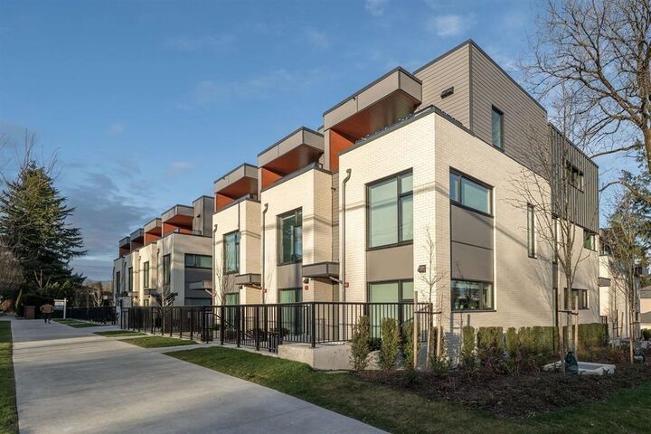 Property Photo: 6768 Oak Street 3 BC V6P 0L2