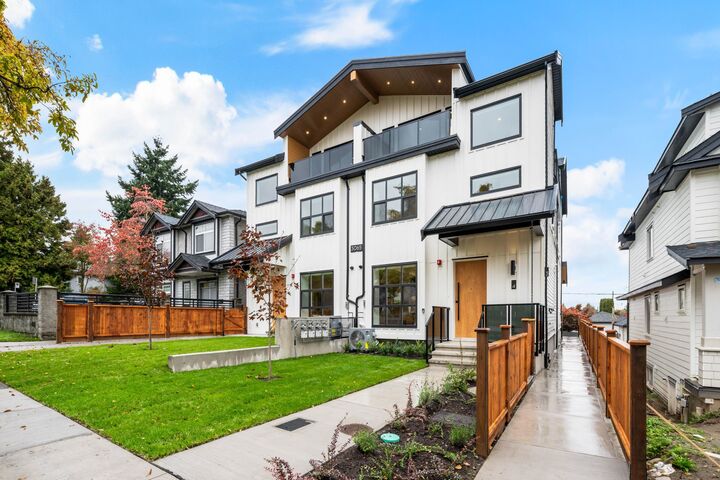 3065 Charles Street 3 — photo 1