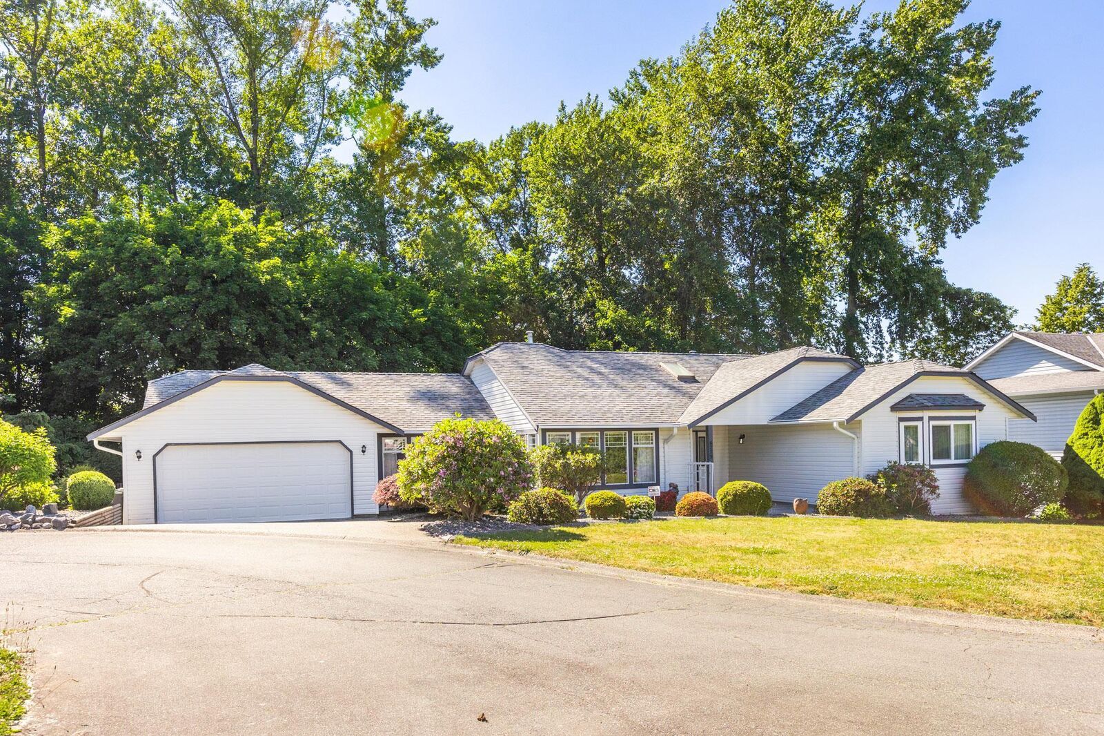 Property Photo: 6279 171 Street BC V3S 7K4