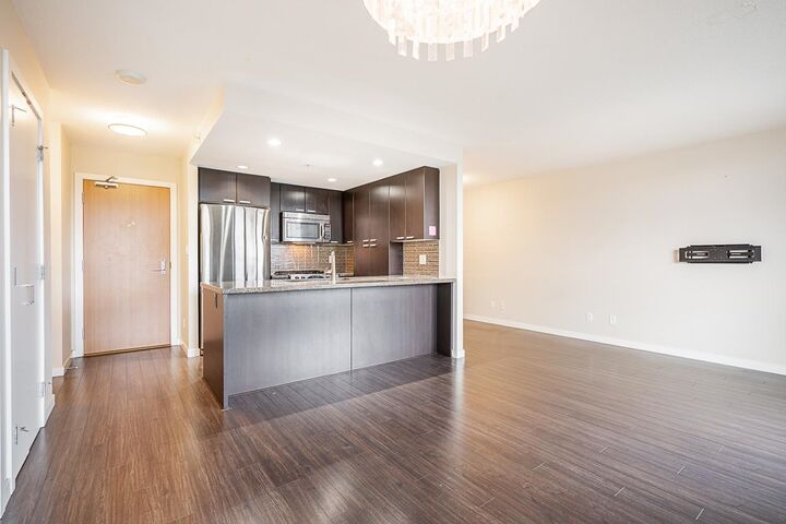 2232 Douglas Road 1705 — photo 1