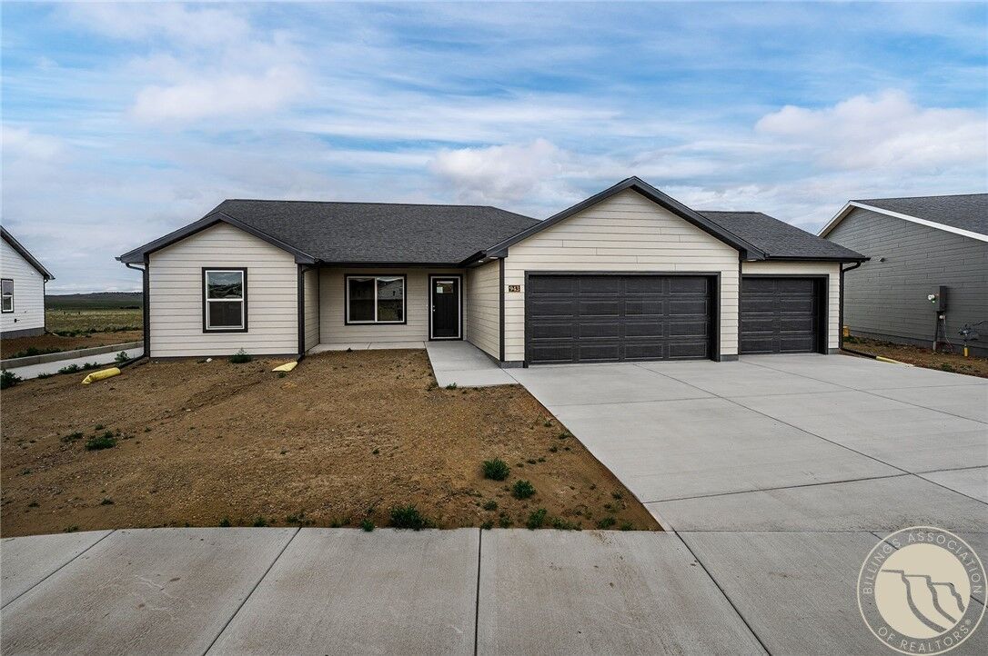 Property Photo:  943 Madrid Drive  MT 59105 