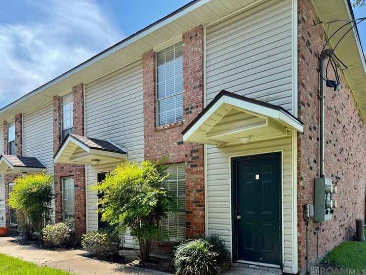 Property Photo: 1734 Brightside Dr #D LA 70820