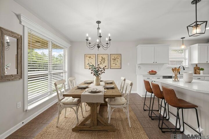Property Photo: 14380 Summerset Dr LA 70737