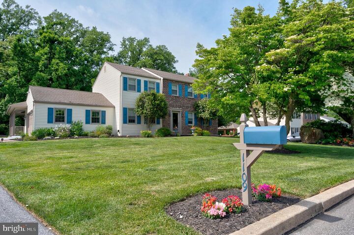 Property Photo:  1109 Edward Lane  PA 19382 