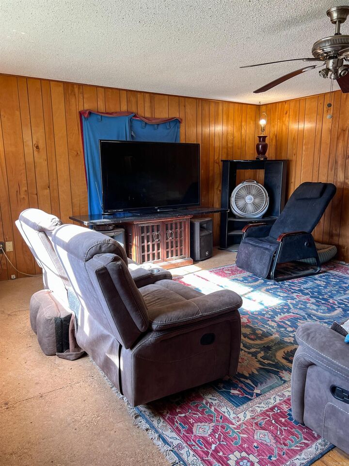 Property Photo:  430 W Mill Street  AR 72104 