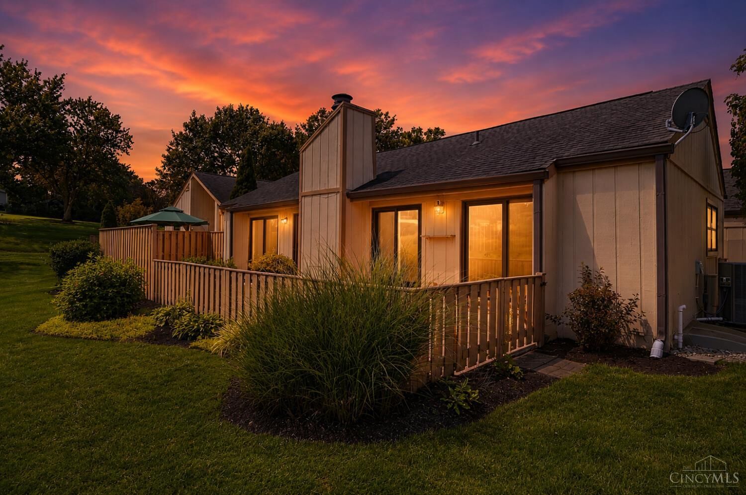 Property Photo:  8127 Timbertree Way  OH 45069 
