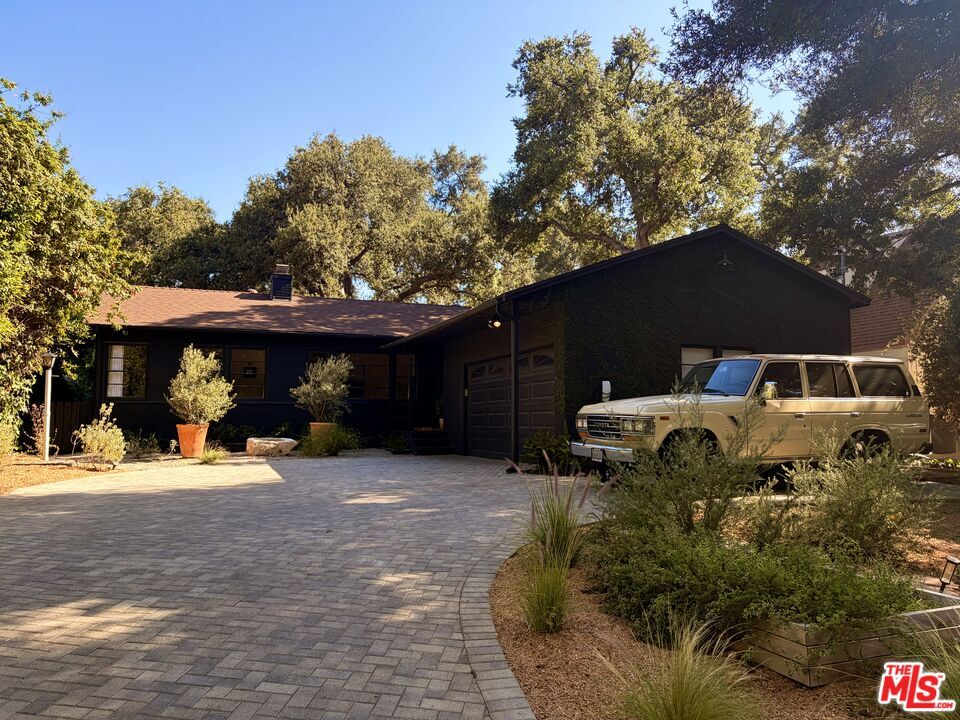 Property Photo:  8412 Oswego St  CA 91040 
