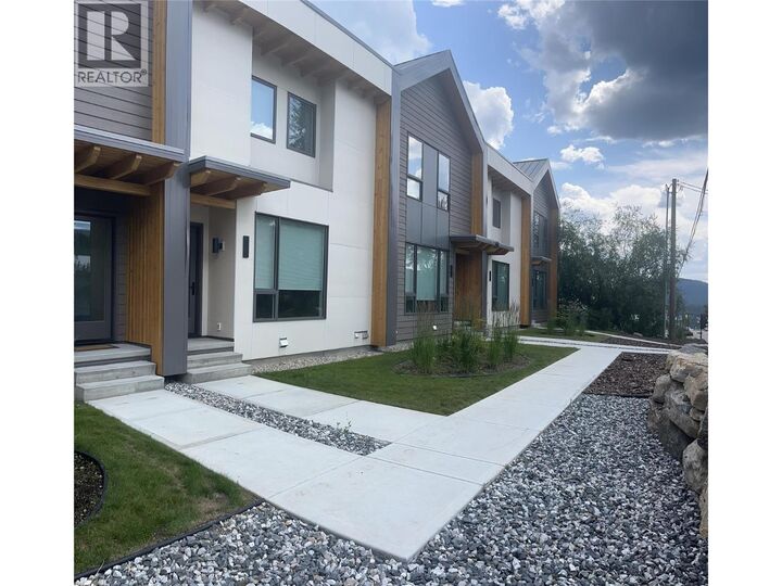 Property Photo: 2452 Washington Street 4 BC V0G 1Y0
