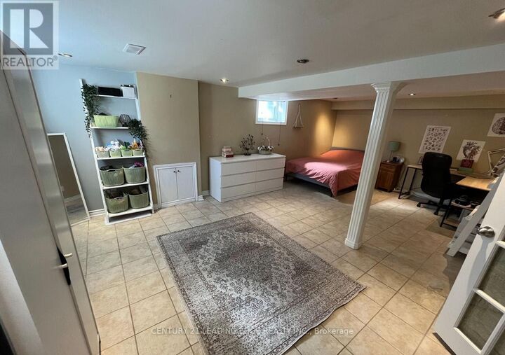 Property Photo:  98 Flora Drive West  ON M1P 1A6 