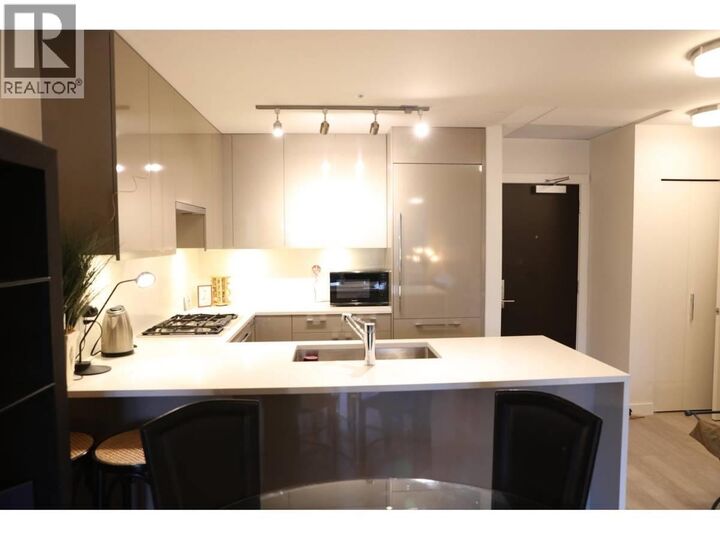 Property Photo:  4488 Cambie Street 306  BC V5Y 0M2 