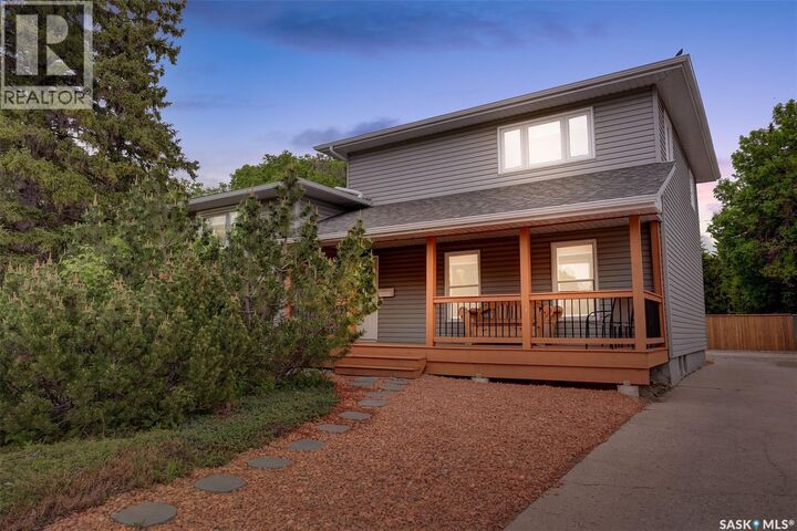 Property Photo:  209 Douglas Avenue E  SK S4N 1H4 