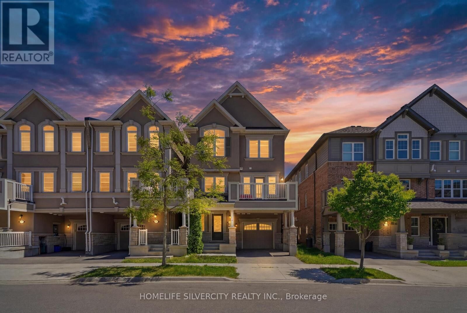 Property Photo:  3085 Mistletoe Gardens  ON L6M 0Y7 