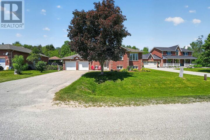Property Photo:  55 Burbank Circle  ON L0M 1J0 