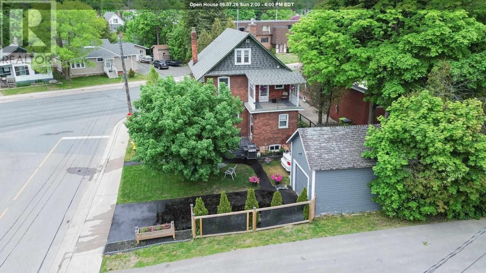 Property Photo:  951 Wellington St E  ON P6A 2N8 