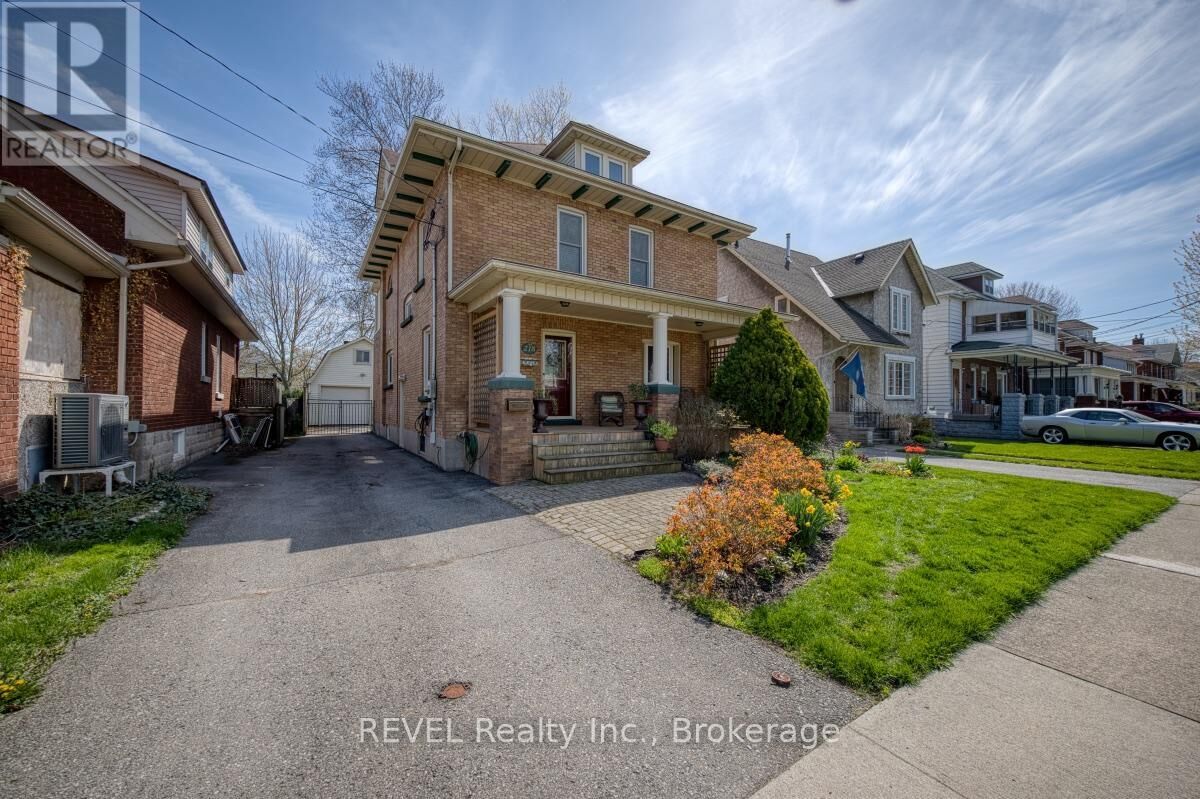 Property Photo:  218 Kent Street  ON L3K 3A1 