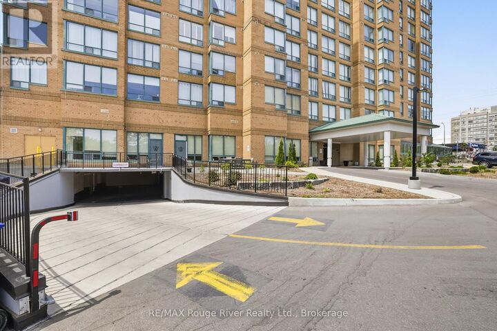 Property Photo:  711 Rossland Rd E Road 1107  ON L1N 8Z1 