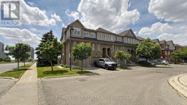 Property Photo:  4950 Albina Way 182  ON L4Z 4J6 